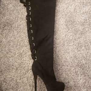 Knee High Boots/Heels
